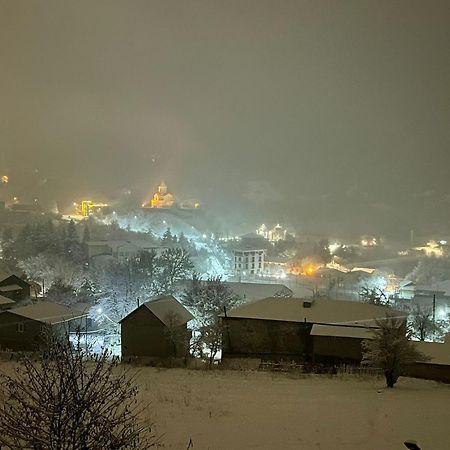 Гостевой дом Roza Местия Экстерьер фото